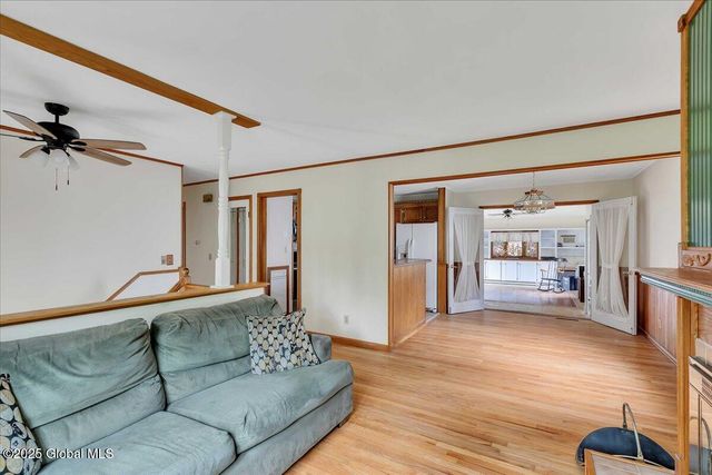 273 Pinehurst Avenue, East Greenbush, NY 12144
