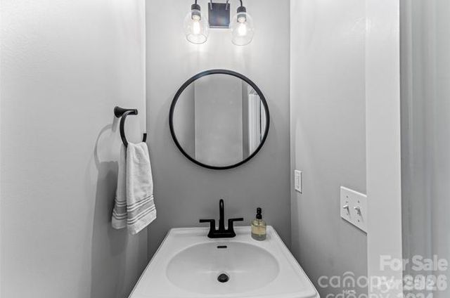 61 Barnrock Drive, Mills River, NC 28759