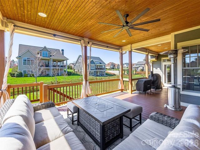 61 Barnrock Drive, Mills River, NC 28759