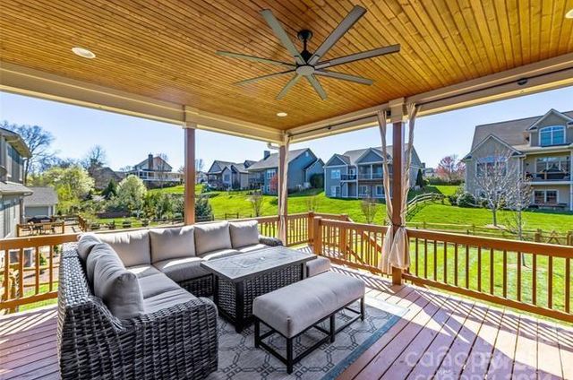 61 Barnrock Drive, Mills River, NC 28759