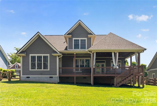 61 Barnrock Drive, Mills River, NC 28759