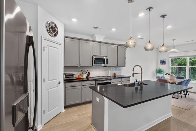 201 Palfrey Drive, Ridgeville, SC 29472
