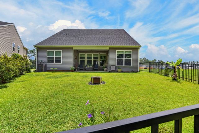 201 Palfrey Drive, Ridgeville, SC 29472