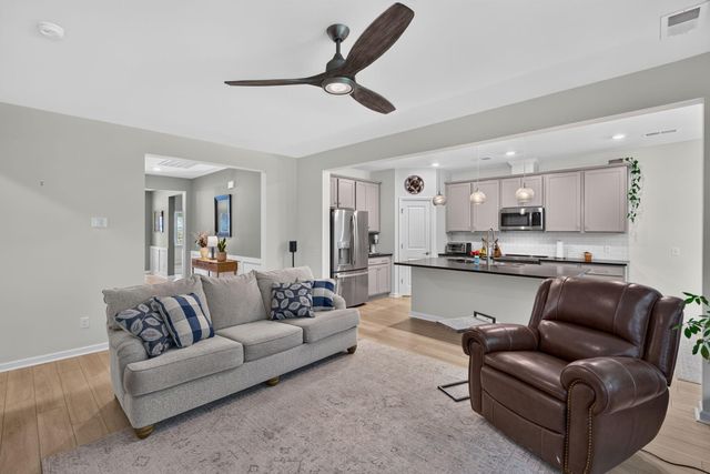 201 Palfrey Drive, Ridgeville, SC 29472