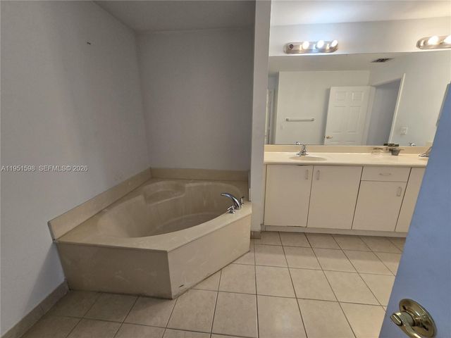 3601 NW 14th Ct 3601, Lauderhill, FL 33311