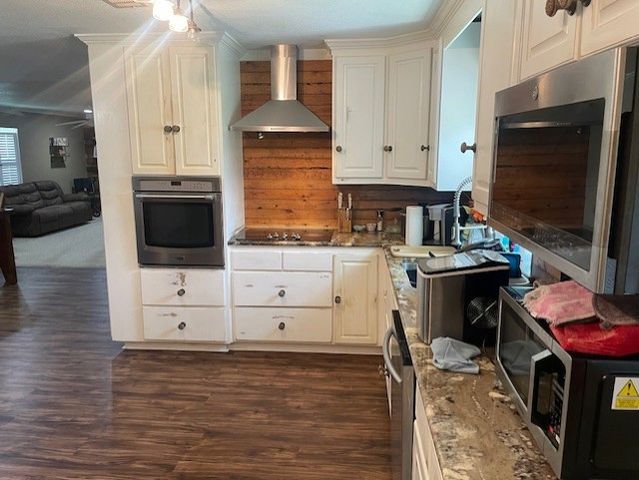 130 Castleman Circle, Hewitt, TX 76643