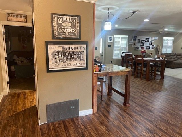 130 Castleman Circle, Hewitt, TX 76643