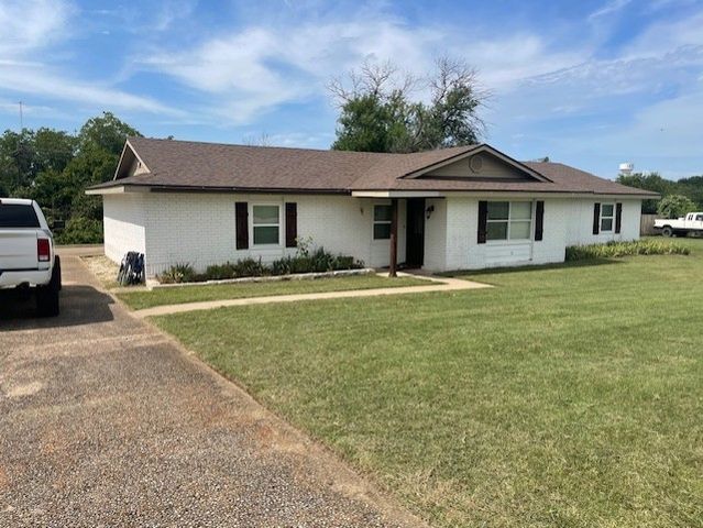 130 Castleman Circle, Hewitt, TX 76643