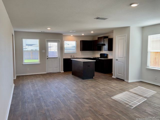 6536 Dynamic Sound, San Antonio, TX 78252