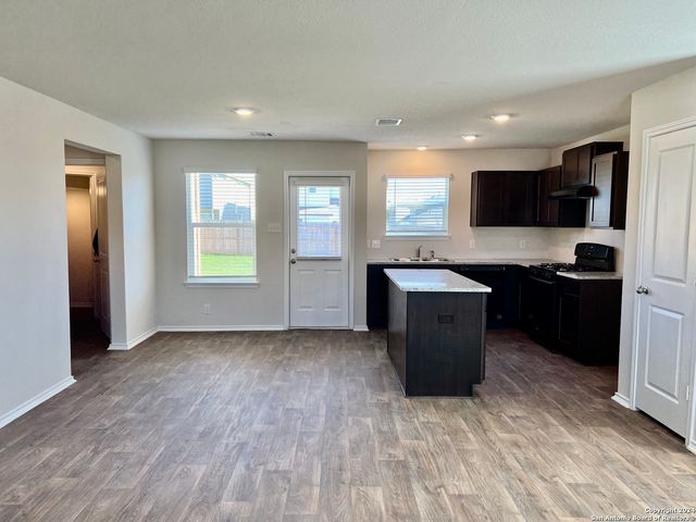 6536 Dynamic Sound, San Antonio, TX 78252