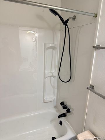 122 hart, San Antonio, TX 78214