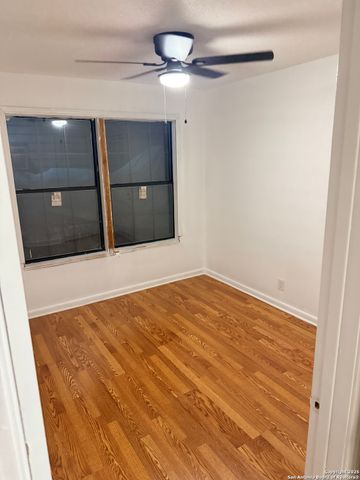 122 hart, San Antonio, TX 78214