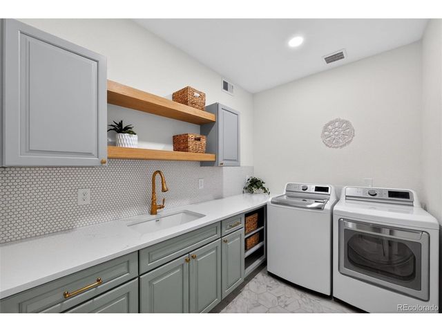 6421 Wind Break Ct, Fort Collins, CO 80528