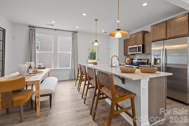 7651 Ethora Way, Charlotte, NC 28216