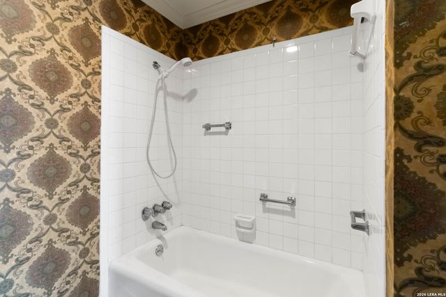 700 E Hildebrand Ave Apt 703, San Antonio, TX 78212