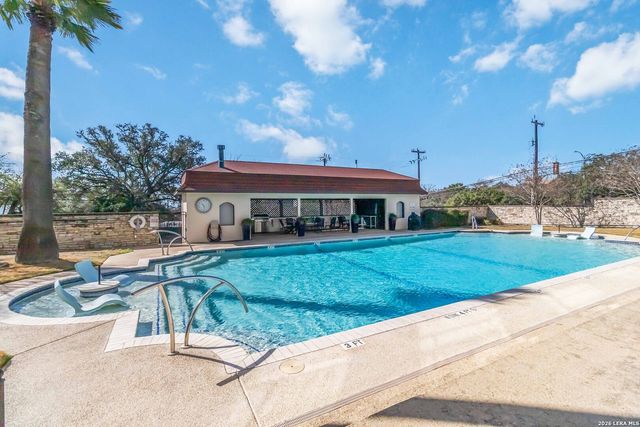 700 E Hildebrand Ave Apt 703, San Antonio, TX 78212