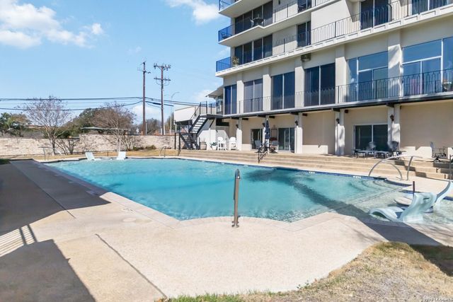 700 E Hildebrand Ave Apt 703, San Antonio, TX 78212