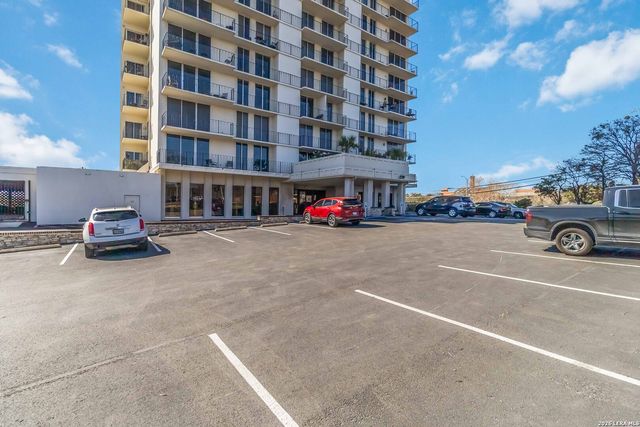 700 E Hildebrand Ave Apt 703, San Antonio, TX 78212