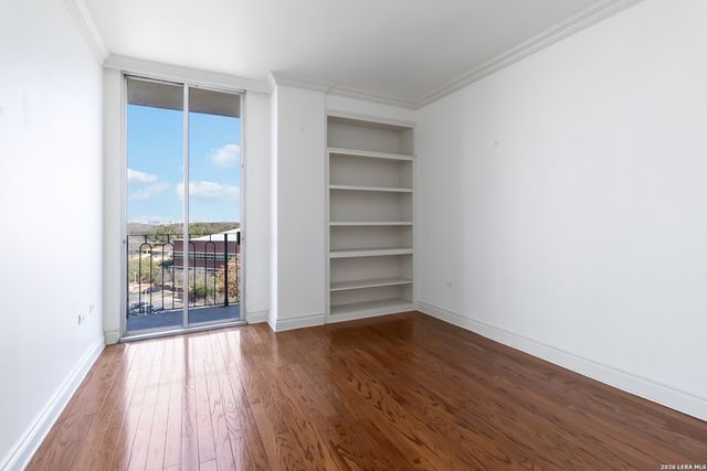 700 E Hildebrand Ave Apt 703, San Antonio, TX 78212