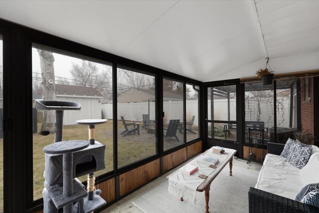 37208 Gilchrist Street, Westland, MI 48186