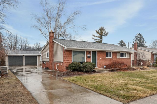 37208 Gilchrist Street, Westland, MI 48186