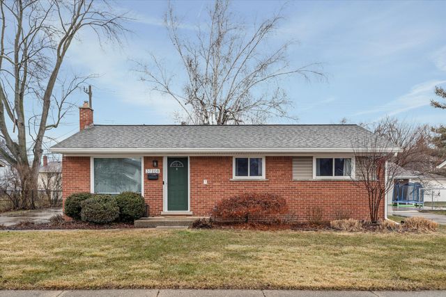 37208 Gilchrist Street, Westland, MI 48186