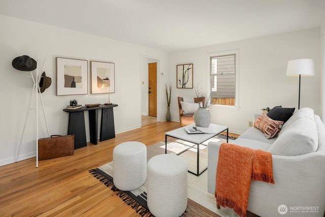 7924 13th Avenue SW, Seattle, WA 98106