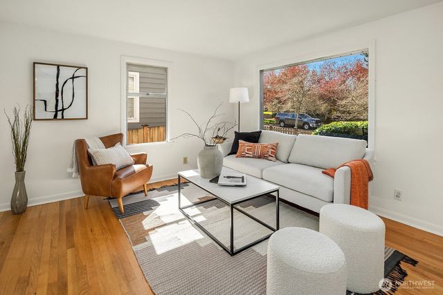 7924 13th Avenue SW, Seattle, WA 98106