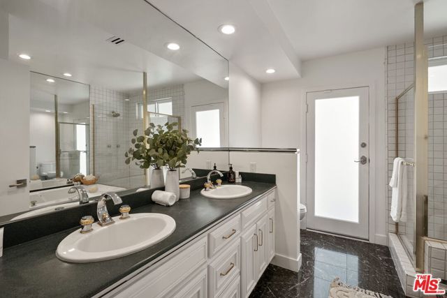 22505 Dardenne Street, Calabasas, CA 91302