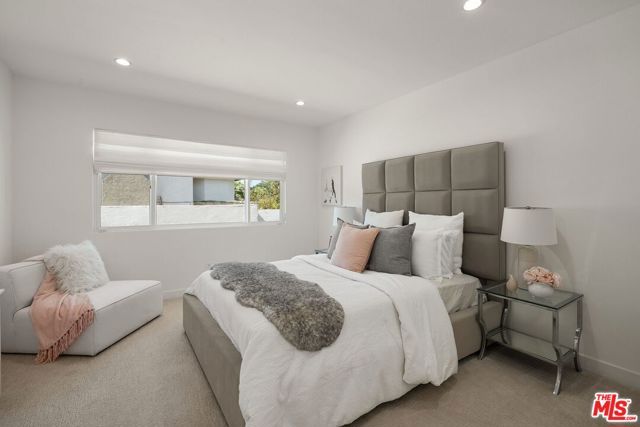 22505 Dardenne Street, Calabasas, CA 91302
