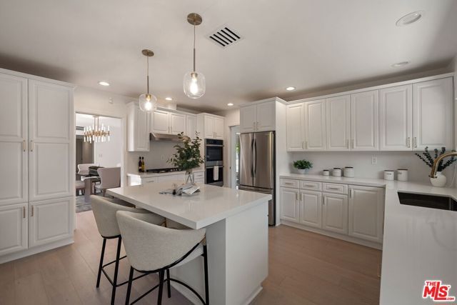 22505 Dardenne Street, Calabasas, CA 91302
