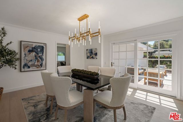 22505 Dardenne Street, Calabasas, CA 91302