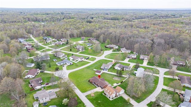 1584 Hemlock Drive, Ashtabula, OH 44004