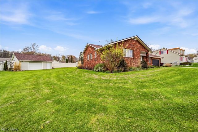 1584 Hemlock Drive, Ashtabula, OH 44004