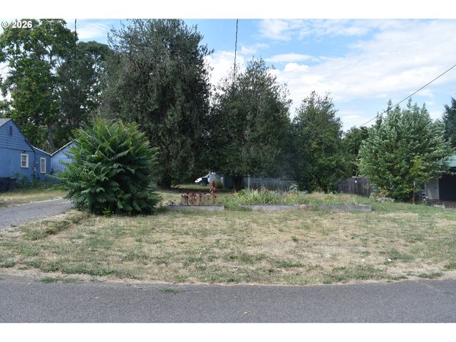 109 MCCLURE Ln, Eugene, OR 97404