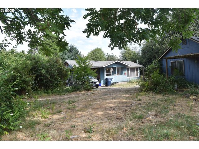 109 MCCLURE Ln, Eugene, OR 97404