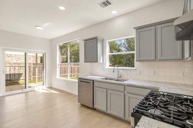 3600 Texas Topaz DR, Austin, TX 78728