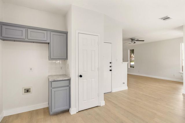 3600 Texas Topaz DR, Austin, TX 78728