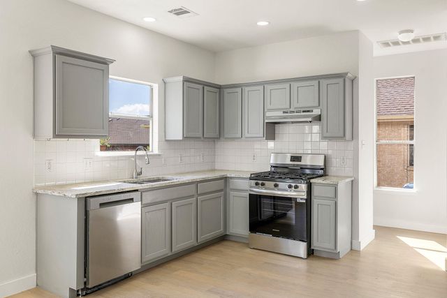 3600 Texas Topaz DR, Austin, TX 78728