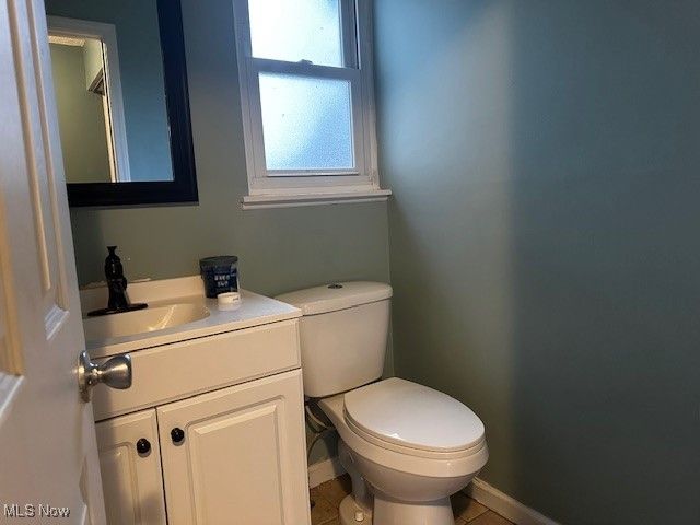 399 Ridgewood Drive, Eastlake, OH 44095