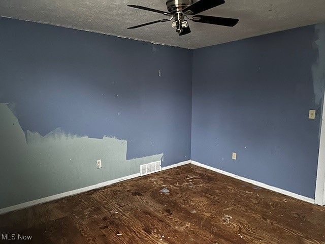 399 Ridgewood Drive, Eastlake, OH 44095