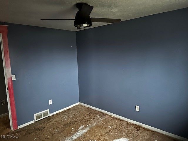 399 Ridgewood Drive, Eastlake, OH 44095