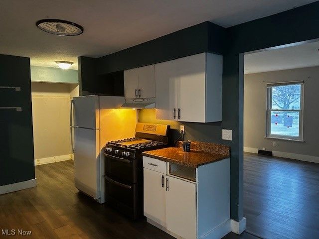 399 Ridgewood Drive, Eastlake, OH 44095