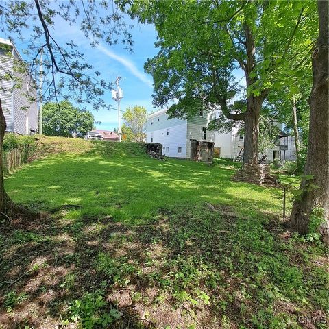 7310 East Main Street, Westmoreland, NY 13490