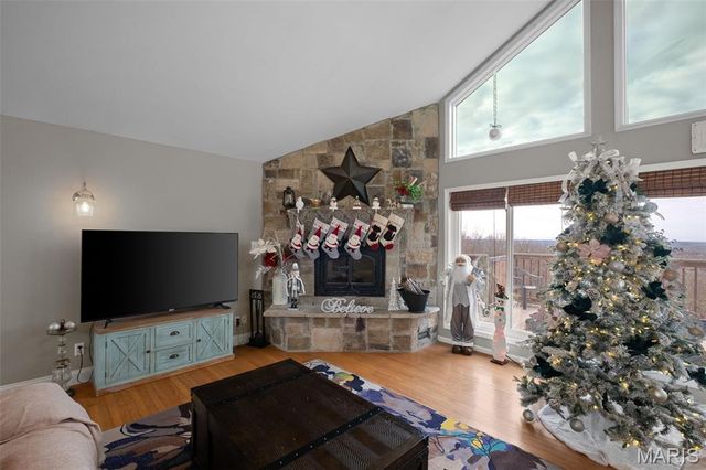 8239 Rocky Woods, Hillsboro, MO 63050