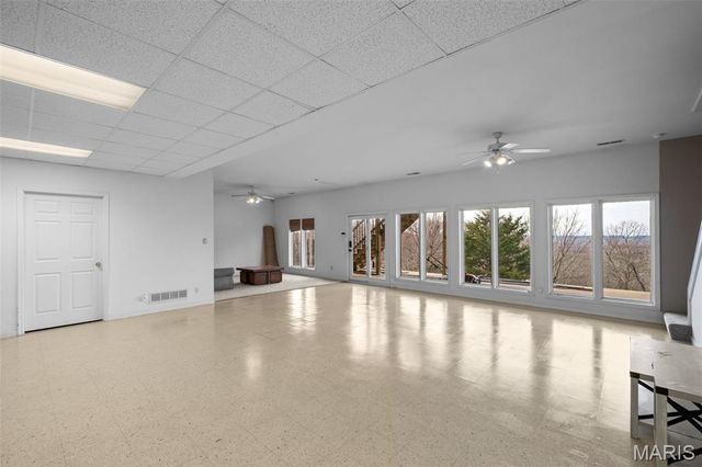 8239 Rocky Woods, Hillsboro, MO 63050