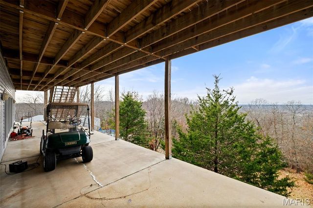 8239 Rocky Woods, Hillsboro, MO 63050