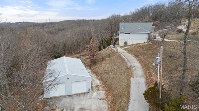 8239 Rocky Woods, Hillsboro, MO 63050