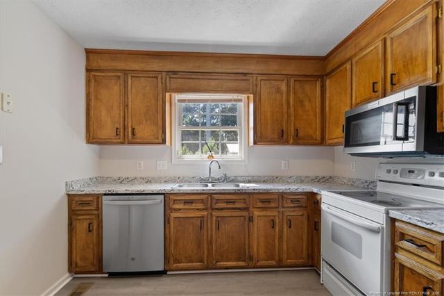 151 Ballard Drive, Raeford, NC 28376