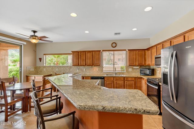 6041 W Ten Star Drive, Tucson, AZ 85713